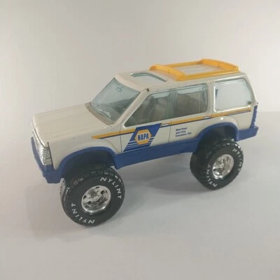 Vintage 90's Nylint NAPA Auto Parts Pressed Steel 4X4 Toy Truck - Image 1 of 4