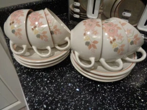 BOOTS HEDGE ROSE CUPS AND SAUCERS x 6 - Picture 1 of 1