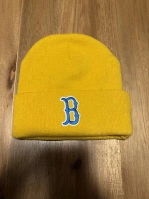 UCLA California Bruins Vtg NCAA Script Cuffed Winter Beanie Sports Hat Ski Cap - Image 1 of 4