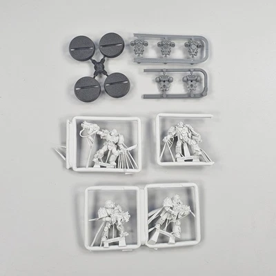 Warhammer 40k Ultramarines Tyrannic War Veterans 40 000 - Image 1 of 2