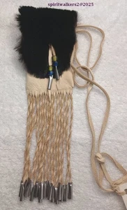 Medizintasche, Otterfell, Hirschleder, Dosen, Perlen.  Spirituell,handgenäht.cbmb53 - Bild 1 von 3