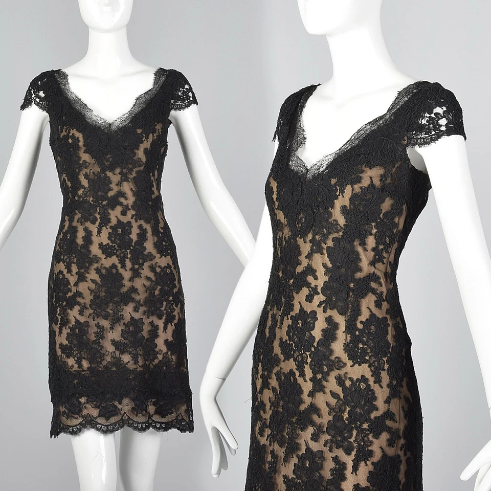 Vestido Oscar De La Renta años 90 negro superpuesto de encaje manga gorra de cóctel LBD cuello en v Foto 1 de 4