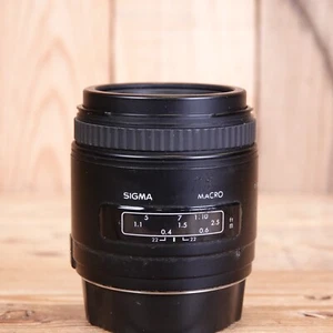 Sigma 50mm F2.8 Macro Lens Canon Mount - Fungus - Picture 1 of 5