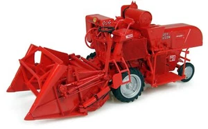 UNIVERSAL HOBBIES, Combine Harvester MASSEY 830, 1/32, UH2880 - Picture 1 of 1