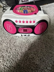 One Direction 1D Portable AM/FM Radio CD Player Boombox RARE - READ DESCRIPTION - Picture 1 of 11