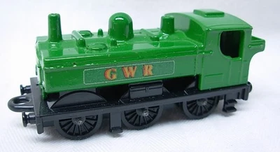 Locomotora alforja Lesney Matchbox SF #47, carrocería verde con chasis y base negros Foto 1 de 4