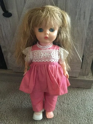 Кукла от Horsman 12 дюймов высотой длинные темные светлые волосы сонные глаза розовый наряд пласти - Изображение 1 из 4