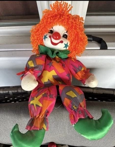Vintage Dolmax Wind Up Musical Clown Puppe funktioniert spielt "Erinnerungen" 🎶 Bunt - Bild 1 von 1