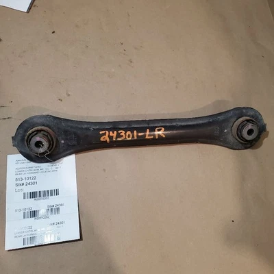 Brazo de control inferior transversal central trasero compatible con 17-19 CR-V 272252 Foto 1 de 4