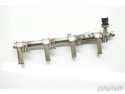 Ford Fiesta Kraftstoffeinspritzschiene 1.6 ST Benzin 134kW (182 HP) 2014 (13-17) - Image 1 of 4