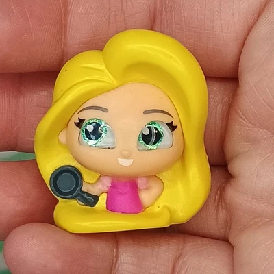 Figura Enredada Rapunzel Serie 5 Disney Doorables Ultra Rara Foto 1 de 4