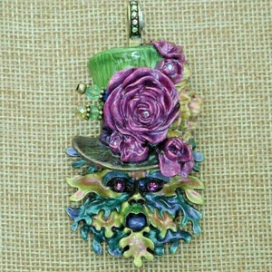 Kirks Folly Victorian Green Man Magnetic Enhancer Brasstone Purple Roses - Picture 1 of 5
