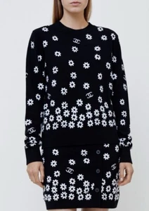 NWT Chanel 2022 SPRING SUMMER SWEATER - Picture 1 of 8