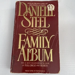 Family Album by Danielle Steel (1985, Softback) #4Z25 - Picture 1 of 1