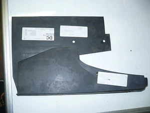 FURGONETA MERCEDES SPRINTER W901/902/903/904 PROTECTOR CONTRA SALPICADURAS DELANTERO IZQUIERDO O TRASERO IZQUIERDO - Imagen 1 de 1