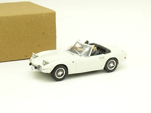 Universal Hobbies SB 1/43 - Toyota 2000 GT Blanca - Imagen 1 de 1