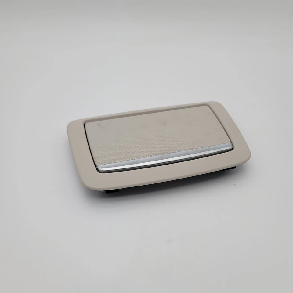 2016 - 2022 BMW 740I G12 ROOF REAR OVERHEAD DOME LAMP OEM 7394887 BROWN_PLCRI - Image 1 of 4