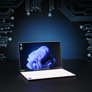 Dell XPS 13 9350 // Core Ultra 7 256V, 16 GB DDR5, 512 GB SSD - Imagen 1 de 5