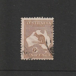 1915-1924: 6d. Brown Kangaroo Stamp - 3rd Watermark - Fine Used Condition. - Bild 1 von 2