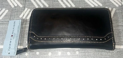 Cartera grande Tommy Hilfiger para mujer color liso nueva con etiquetas Foto 1 de 4