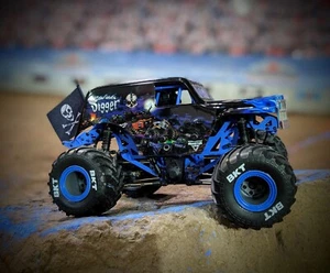 Oversteer Hobbies- Losi Mini LMT Pirate Flag Kit – Snap-In, Durable, Scale Look! - Picture 1 of 30