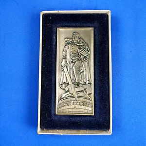 USSR Russian Soviet Table Medal Monument to Soviet soldiers w/Box Gold Color - Picture 1 of 8
