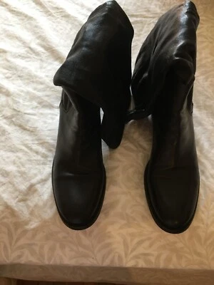 Botas altas elásticas de cuero negras Prada para mujer talla 37,5 auténticas usadas Foto 1 de 4