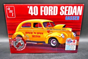 1:25 AMT '40 Ford Sedan Gasser Model Kit 1088 - Unbuilt Open Box - Picture 1 of 7