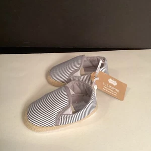 Zapatos de bebé de lona a rayas azules de Mud Pie, pre-caminante talla 6-12 meses, nuevos con etiquetas - Imagen 1 de 4