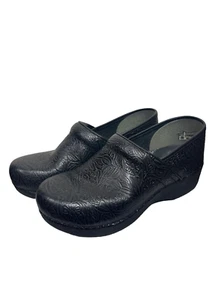 Dansko Pro XP 2.0 Floral Tooled Black Clog Comfort Shoes EU 40 US 9.5-10 Women's - Picture 1 of 10