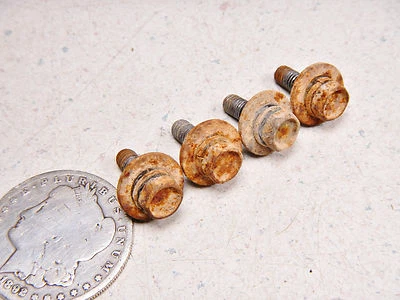 89 PARAFUSOS DE MONTAGEM E ARRUELAS DE ESMAGAMENTO PARA CARCAÇA DE FAROL YAMAHA XT350 - Imagem 1 de 3