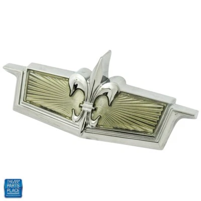 Impala Caprice 1976 panel de cabecera emblema flor de lis GM 374678 cada uno Foto 1 de 3