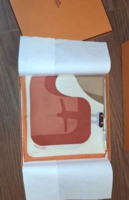 Hermes围巾全新带盒 — 第 1/3 张图片