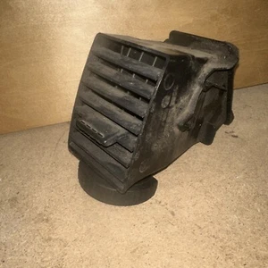 VW Transporter T5 2004-2009 Drivers Side Inner Centre Air Vent 7H0815706C - Picture 1 of 4