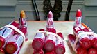 MAYBELLINE MOISTURE EXTREME LIPSTICK  Gold Medal   NEW  F120