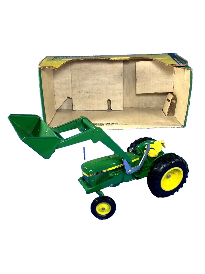 Tractor utilitario John Deere vintage Ertl, años 70 con cargador, #517, escala 1/16, sin usar, en caja Foto 1 de 4
