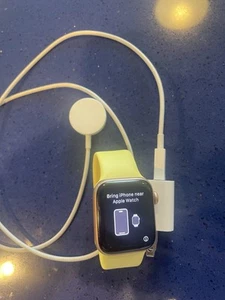 Apple Watch SE 1st Generation - Zdjęcie 1 z 5