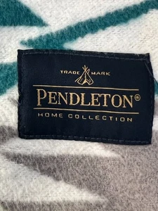 Pendleton Home Collection Manta Reversible Jacquard Tiro Clásico 50”x70” - Imagen 1 de 3