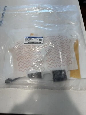 New Ford FB5Z-14D696-B Front Driver Seat Heat Element 2016-2019 Ford Explorer - Image 1 of 4
