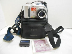 Sony Mavica MVC-CD200 Digital Still Camera Camcorder 2.1 Megapixels 156MB &Case  - Picture 1 of 10