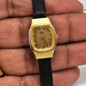 Vintage 1985 Seiko Quartz Gold SGP Square Women Watch Leather Strap New Battery - Picture 1 of 5