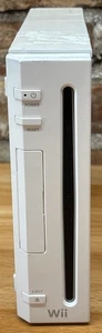 Nintendo RVL-001/READ - Picture 1 of 7