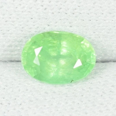 0.80 ct RARE COLLECTOR'S MINT GREEN NATURAL KORNERUPINE - Oval GEMS See Vdo !DL - Image 1 of 3
