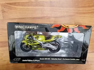 MINICHAMPS 1/12 HONDA NSR500 TESTBIKE 2001 VALENTINO ROSSI MOTO GP MOTORCYCLE - Picture 1 of 4