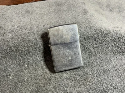 Encendedor Zippo 1964 vintage con inserto correcto Foto 1 de 4
