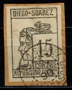 Timbre Diego Suarez N° 8 Oblitéré sur fragment - Picture 1 of 1