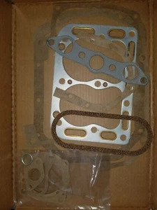 John Deere L LA LI & LUC tractor engine complete gasket set WITH MAIN SEALS New! - Picture 1 of 2