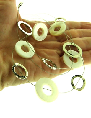 Mop Silver Circle Link Chain Floating Necklace 2*17*20 - Image 1 of 4