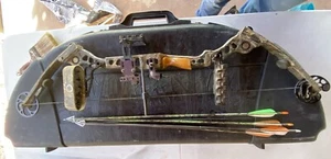 Matthew’s  2QXL ￼ Parallel, Limb Compound Bow Case An Arrows Include. - Picture 1 of 4