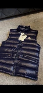 Moncler Gillet Men's - Picture 1 of 3
